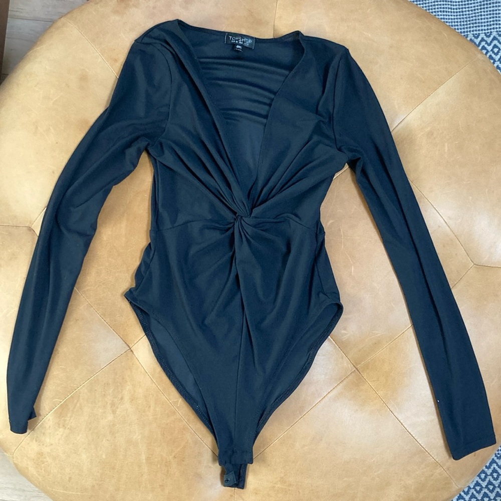 TopShop Black Twist Front Bodysuit M/L